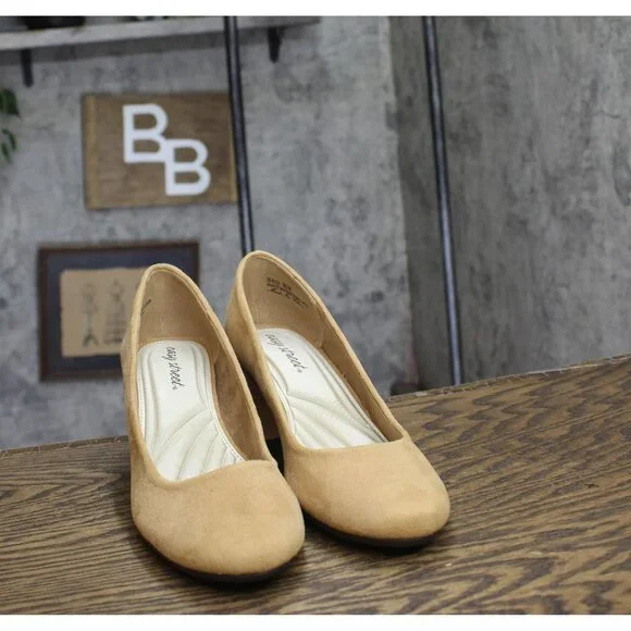 NWT Easy Street Proper Womens Block Heel Pumps PROPER Sand Suede Brown 9.5M - Picture 6 of 11